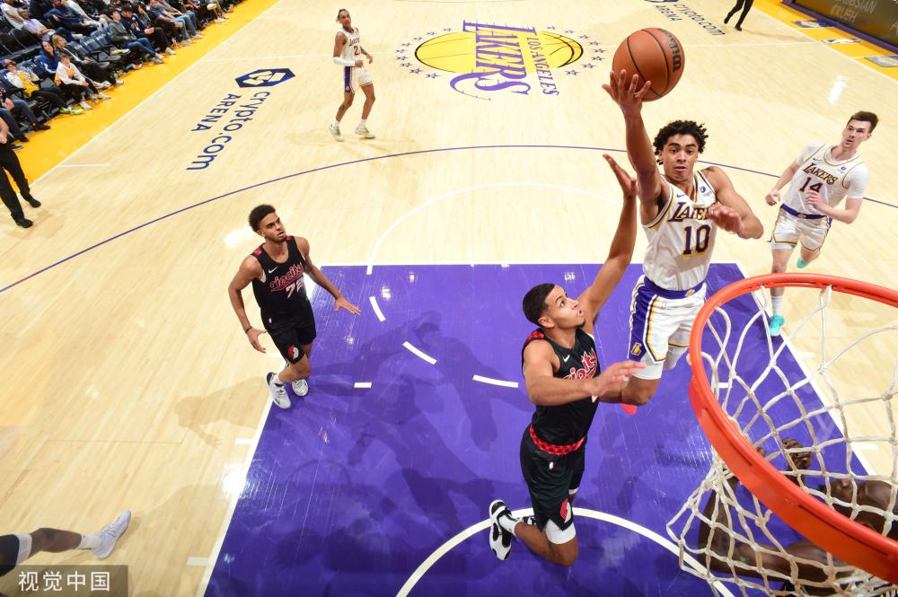 小便对某个 小便对某个