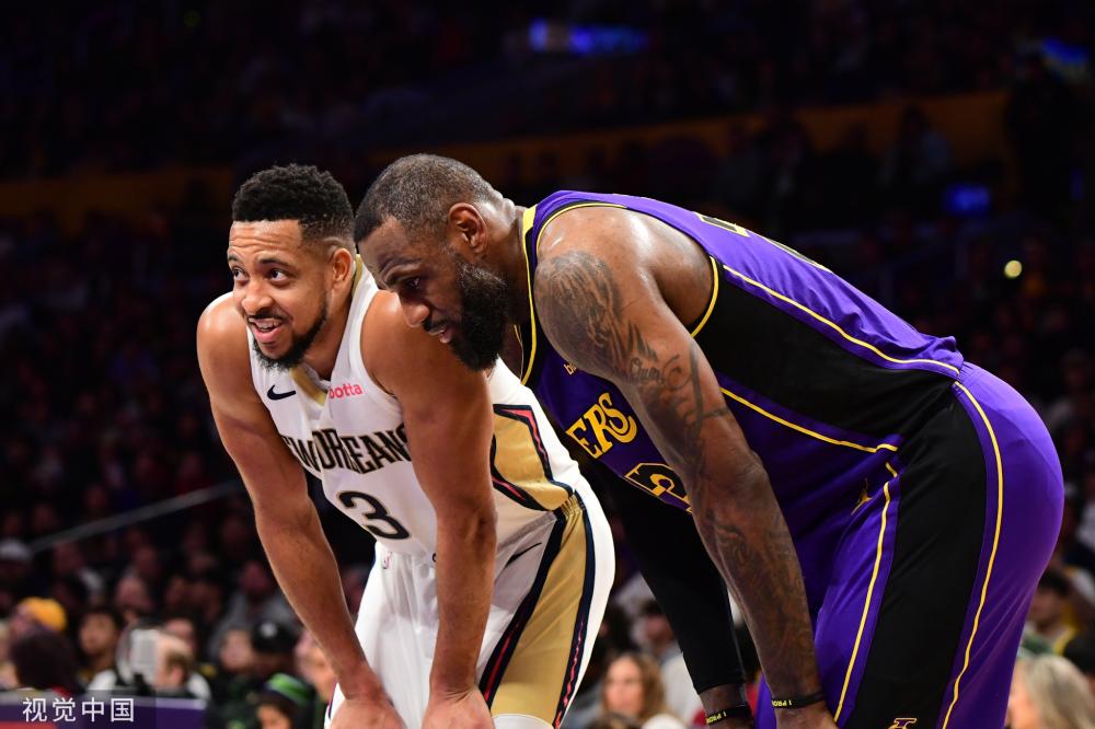 现尤为引人 现尤为引人