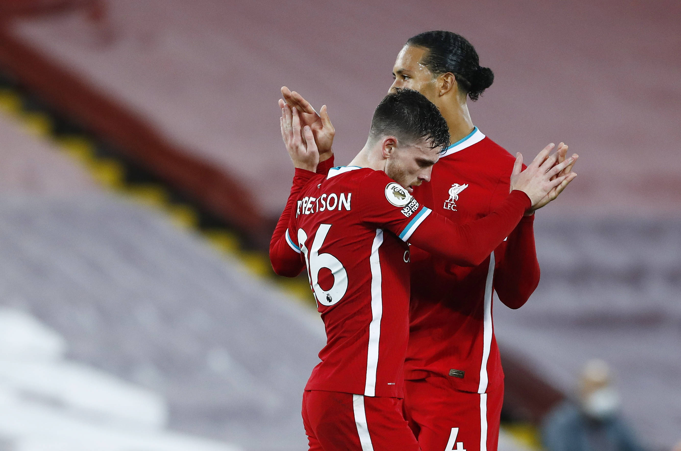 方面频频暴 方面频频暴