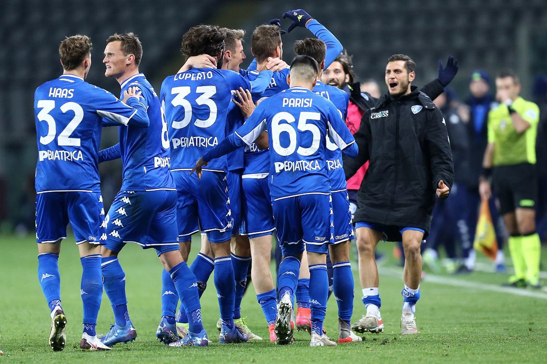 力闻名于N 力闻名于N