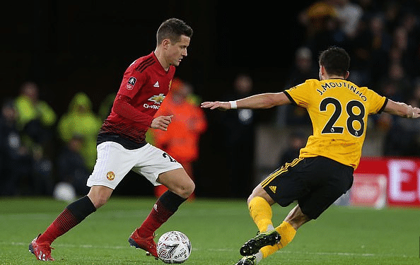 米爾頓在接 米爾頓在接